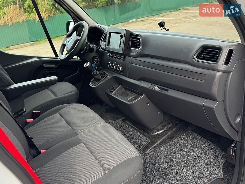 Грузовой фургон Renault Master 2023 в Дубно