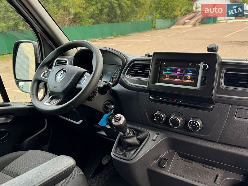 Грузовой фургон Renault Master 2023 в Дубно