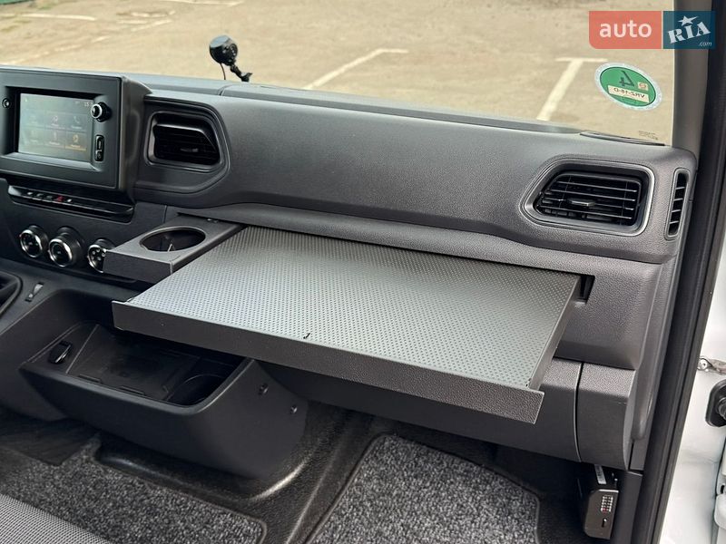 Грузовой фургон Renault Master 2023 в Дубно