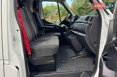 Грузовой фургон Renault Master 2023 в Дубно