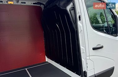 Грузовой фургон Renault Master 2023 в Дубно
