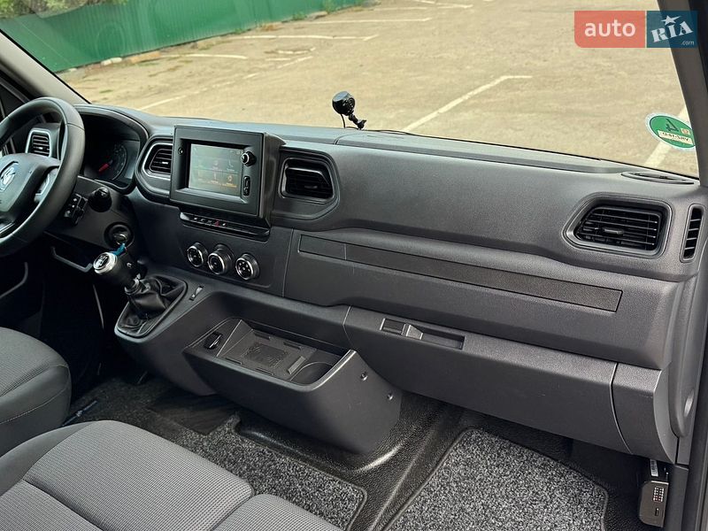 Грузовой фургон Renault Master 2023 в Дубно