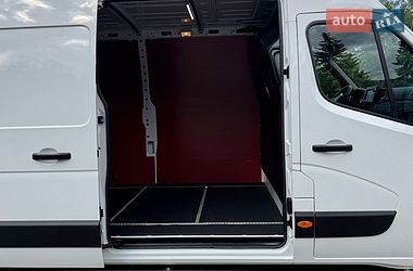 Грузовой фургон Renault Master 2023 в Дубно