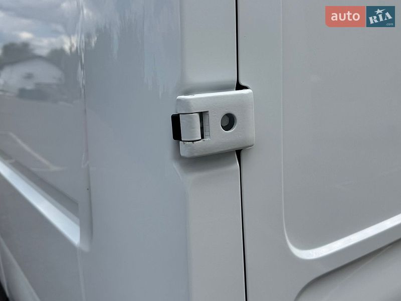 Грузовой фургон Renault Master 2023 в Дубно