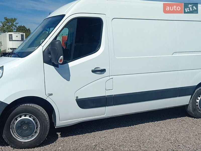 Грузовой фургон Renault Master 2016 в Львове
