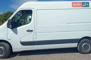 Грузовой фургон Renault Master 2016 в Львове