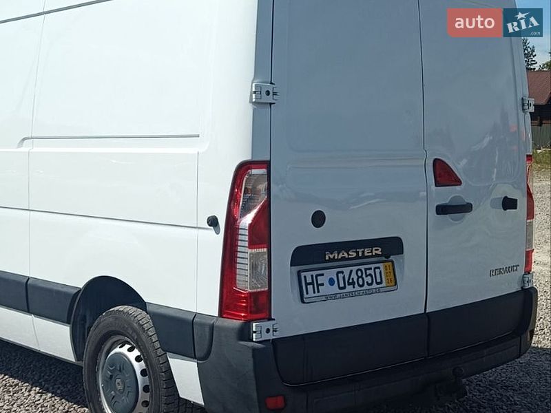 Грузовой фургон Renault Master 2016 в Львове