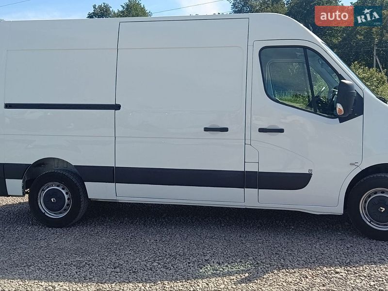 Грузовой фургон Renault Master 2016 в Львове