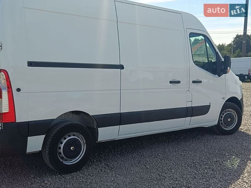 Грузовой фургон Renault Master 2016 в Львове