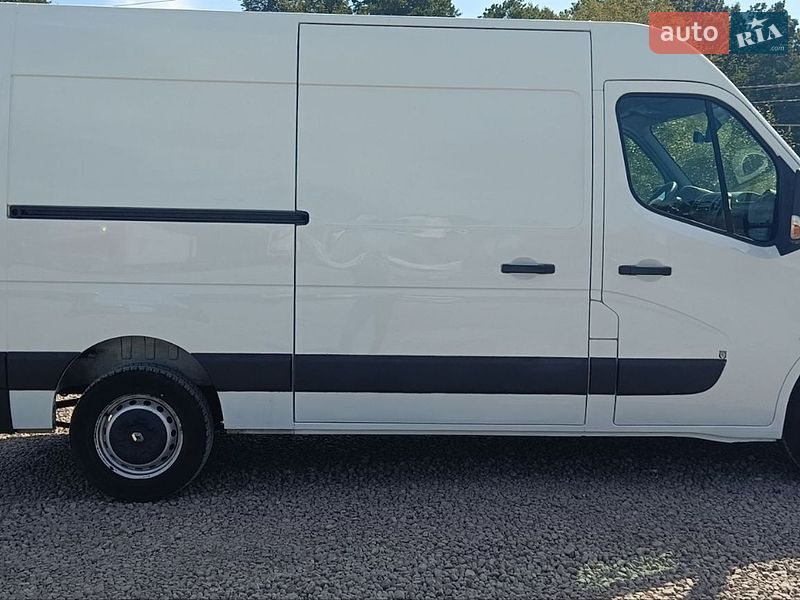 Грузовой фургон Renault Master 2016 в Львове