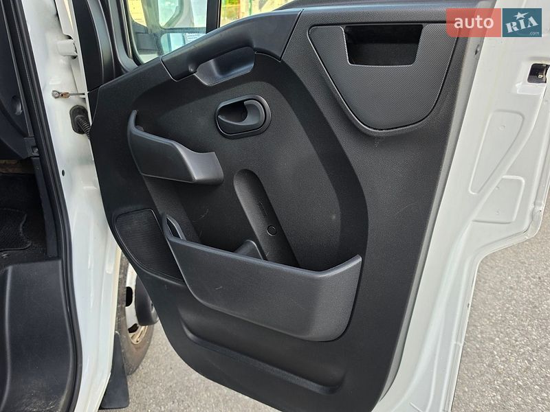 Грузовой фургон Renault Master 2019 в Тернополе