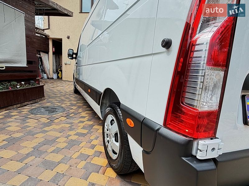 Грузовой фургон Renault Master 2022 в Киеве