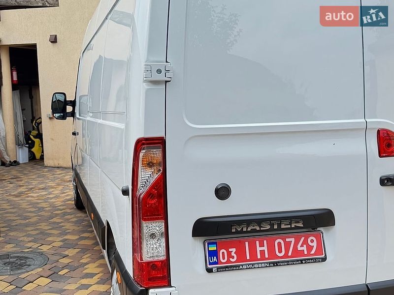 Грузовой фургон Renault Master 2022 в Киеве