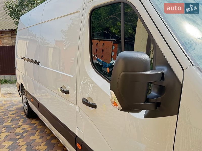 Грузовой фургон Renault Master 2022 в Киеве