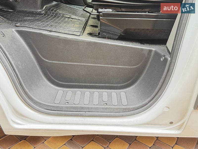 Грузовой фургон Renault Master 2022 в Киеве