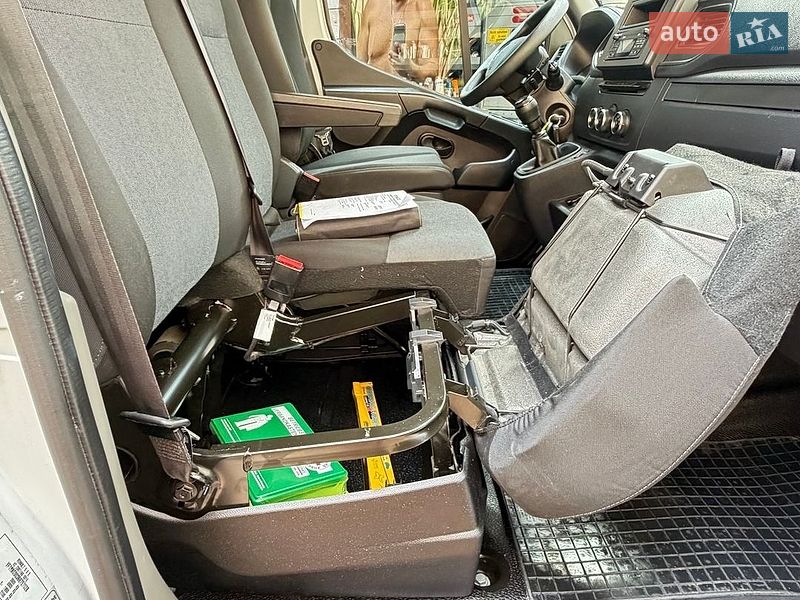 Грузовой фургон Renault Master 2022 в Киеве