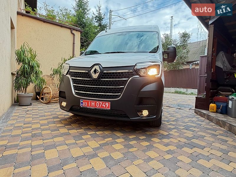 Грузовой фургон Renault Master 2022 в Киеве