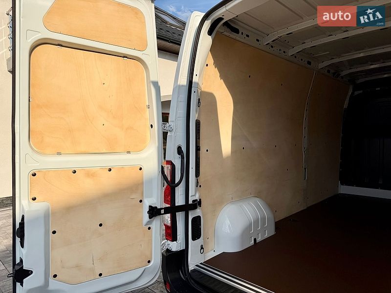 Грузовой фургон Renault Master 2020 в Дубно