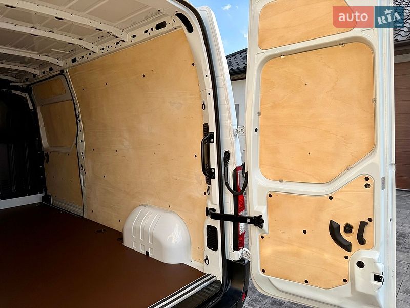 Грузовой фургон Renault Master 2020 в Дубно