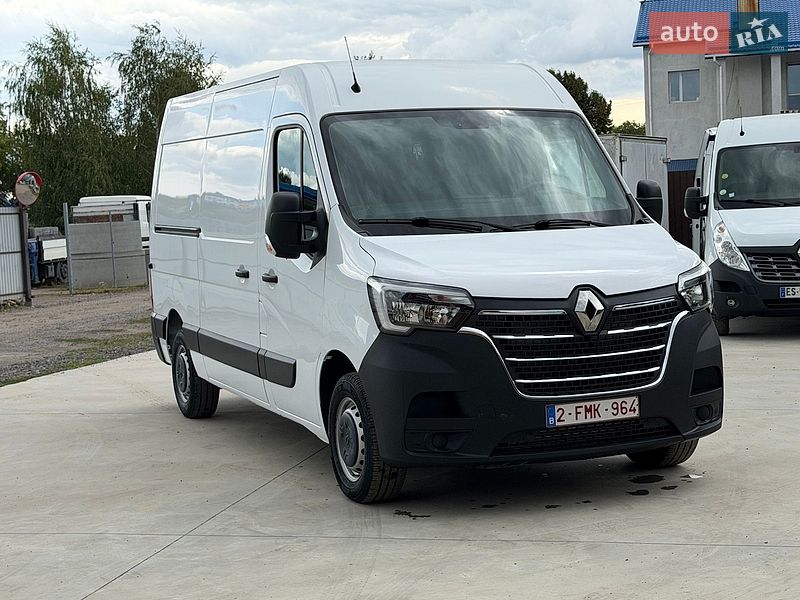 Грузовой фургон Renault Master 2023 в Млинове