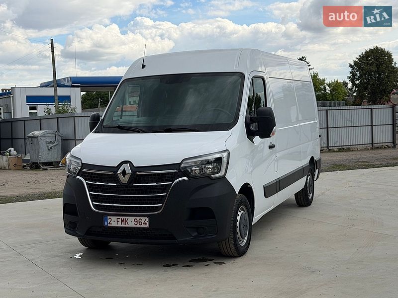 Грузовой фургон Renault Master 2023 в Млинове