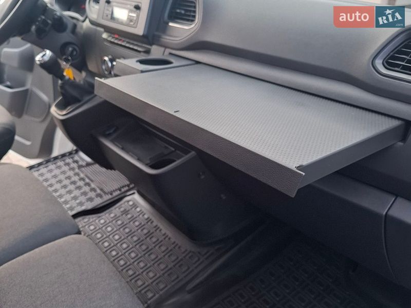 Платформа Renault Master 2023 в Дубно