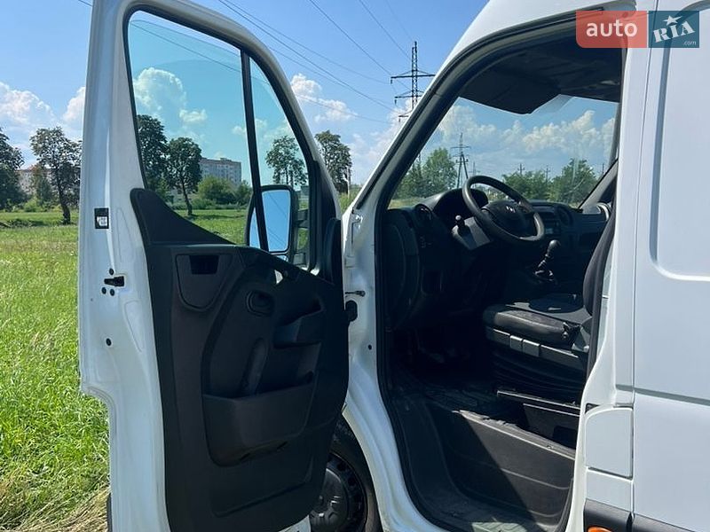 Грузовой фургон Renault Master 2019 в Стрые