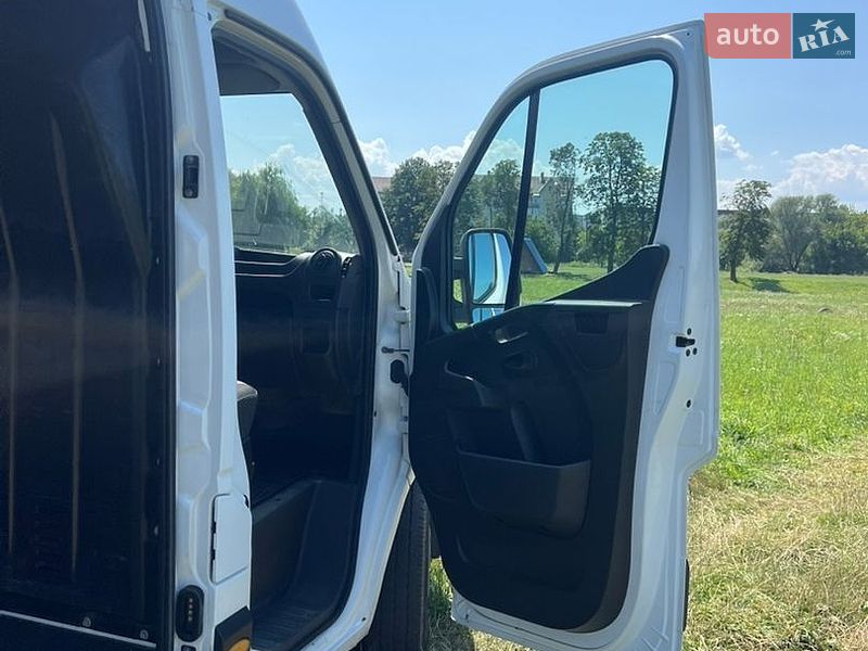 Грузовой фургон Renault Master 2019 в Стрые