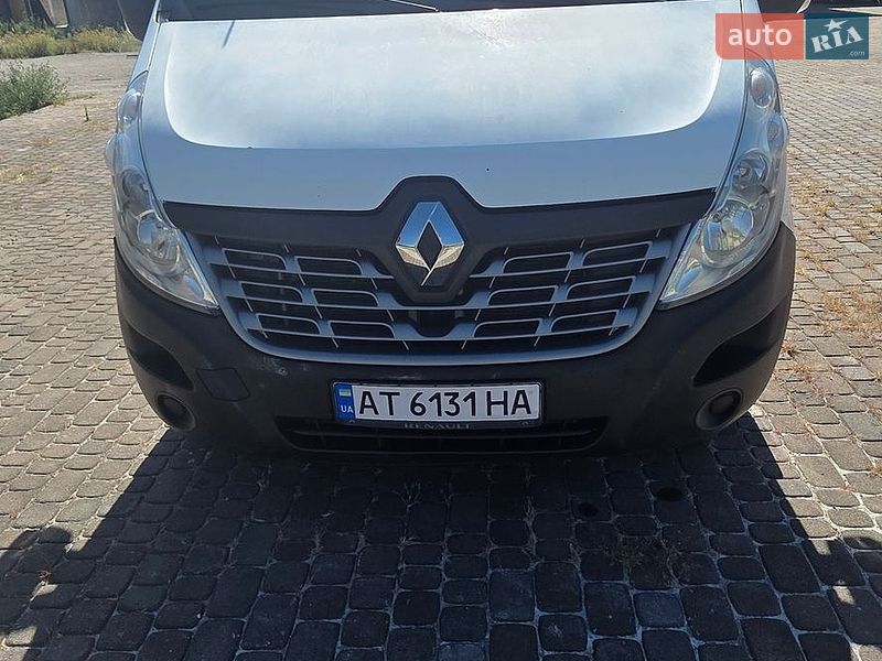 Вантажний фургон Renault Master 2016 в Коломиї