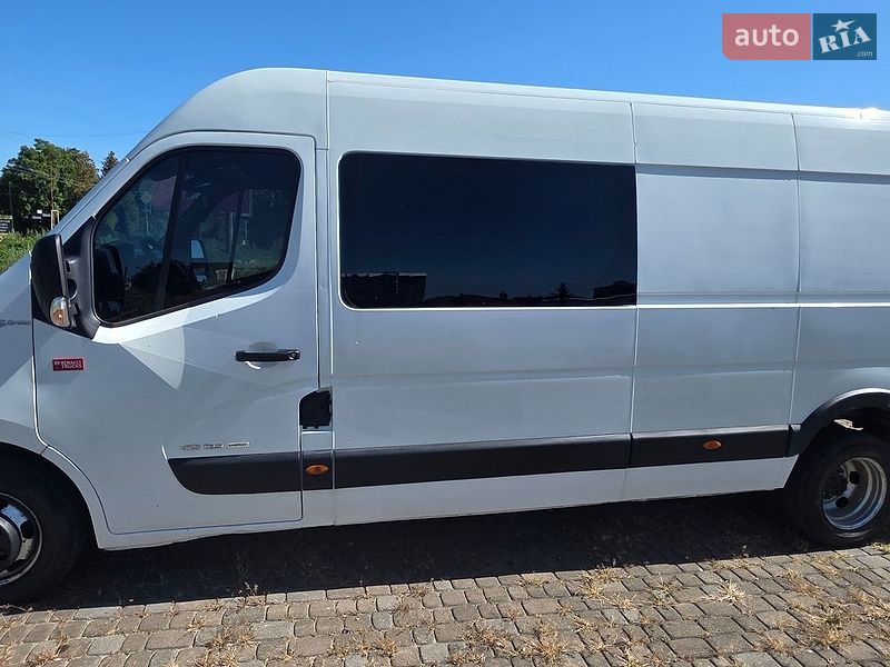 Вантажний фургон Renault Master 2016 в Коломиї