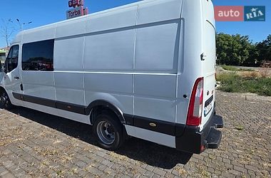 Вантажний фургон Renault Master 2016 в Коломиї