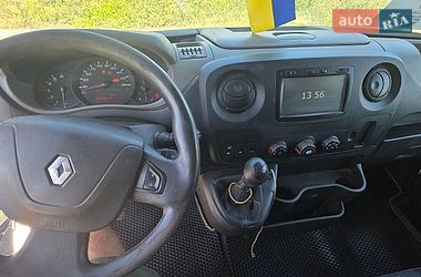 Вантажний фургон Renault Master 2016 в Коломиї