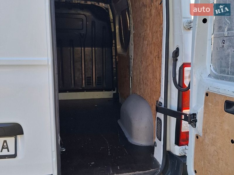 Грузовой фургон Renault Master 2015 в Подольске