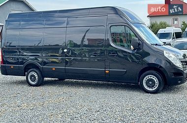 Вантажний фургон Renault Master 2016 в Чернівцях