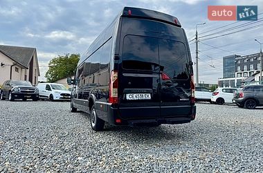 Вантажний фургон Renault Master 2016 в Чернівцях