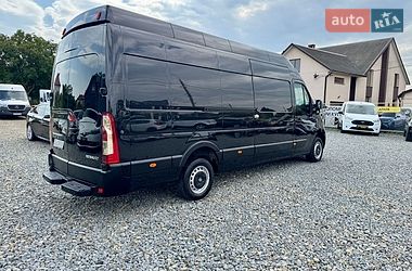Вантажний фургон Renault Master 2016 в Чернівцях