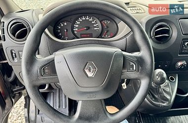 Вантажний фургон Renault Master 2016 в Чернівцях