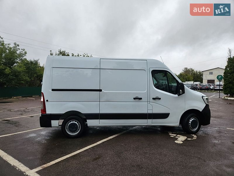 Грузовой фургон Renault Master 2022 в Дубно