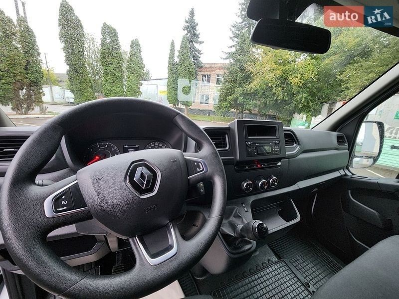 Грузовой фургон Renault Master 2022 в Дубно