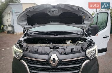 Грузовой фургон Renault Master 2022 в Дубно