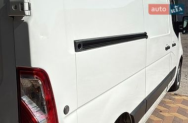 Грузовой фургон Renault Master 2012 в Миргороде