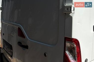 Грузовой фургон Renault Master 2012 в Миргороде