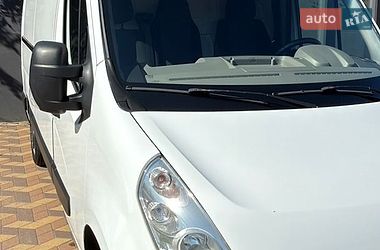 Грузовой фургон Renault Master 2012 в Миргороде