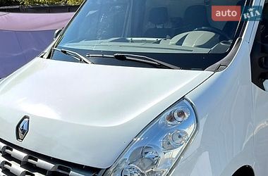 Грузовой фургон Renault Master 2012 в Миргороде