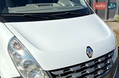 Грузовой фургон Renault Master 2012 в Миргороде