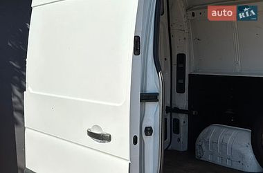 Грузовой фургон Renault Master 2012 в Миргороде