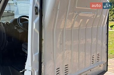 Грузовой фургон Renault Master 2012 в Миргороде