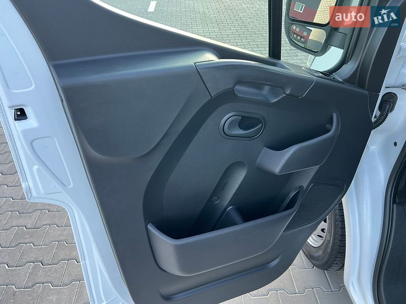 Вантажний фургон Renault Master 2021 в Дубні