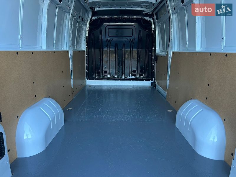 Вантажний фургон Renault Master 2021 в Дубні