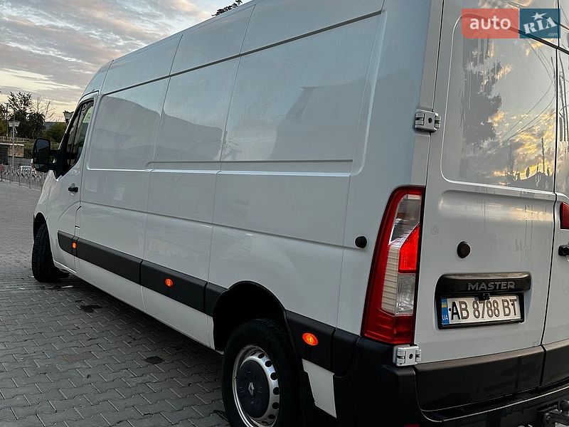 Вантажний фургон Renault Master 2016 в Могилів-Подільському